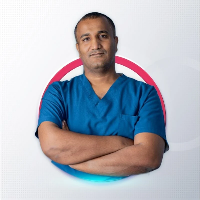 طبيب-نساء-حقن-مجهري